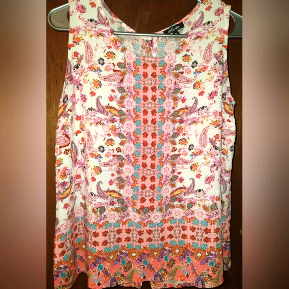 Soirée colorful sleeveless top floral & paisley